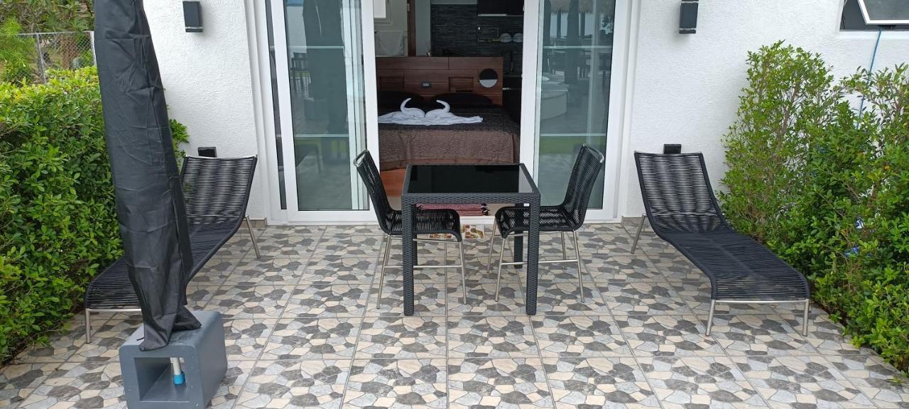 Beachfront Pool Villa And Apartment Koh Chang Esterno foto